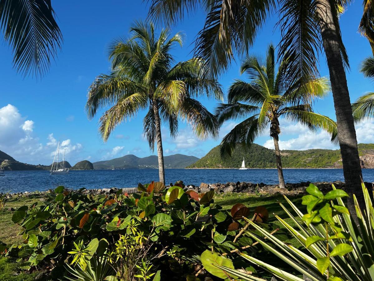 Bungalow Sucrier, Les Pieds Dans L'Eau Terre-De-Haut Exterior photo